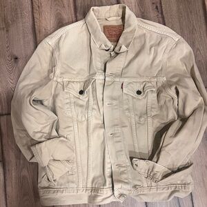 Levi's Men's Beige Denim Jacket- purchased in France 2024
